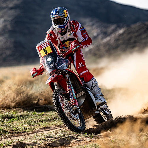 DANIEL SANDERS OVERCOMES ANOTHER CHALLENGING DAY AT THE DAKAR